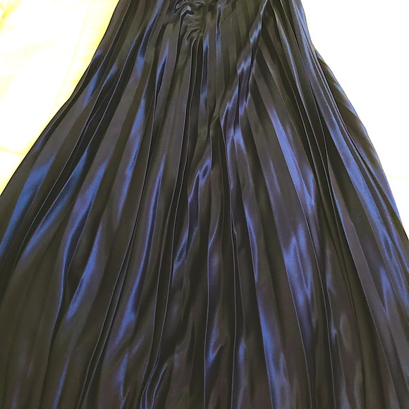 Macy’s Navy Blue Jeweled One Shoulder Elegant Dress Size 3 - Picture 4 of 7